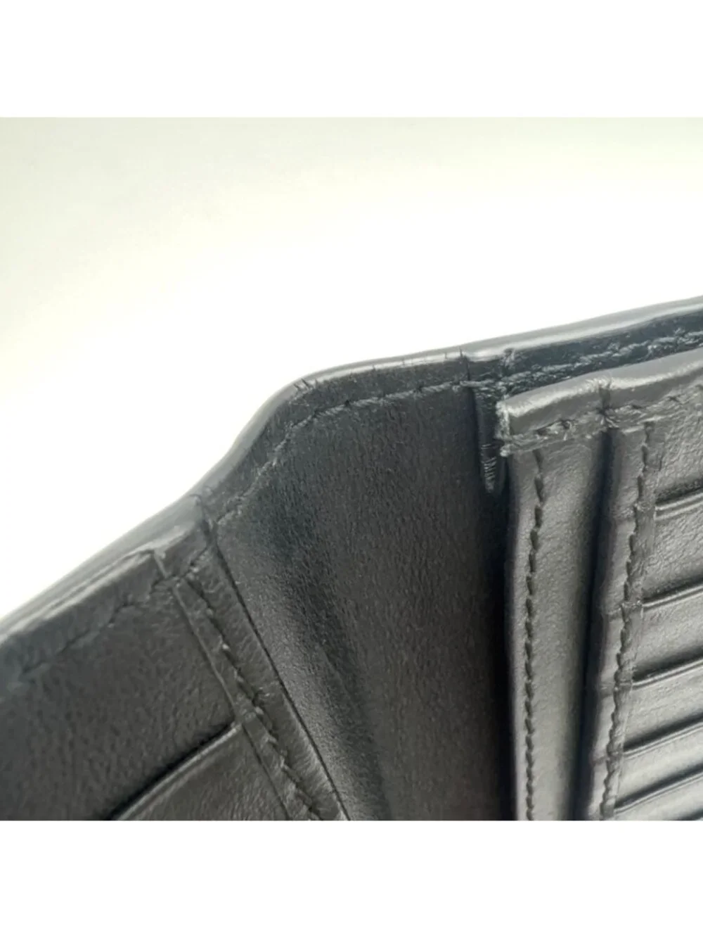 Gucci Micro Guccissima Leather Black Bifold Wallet